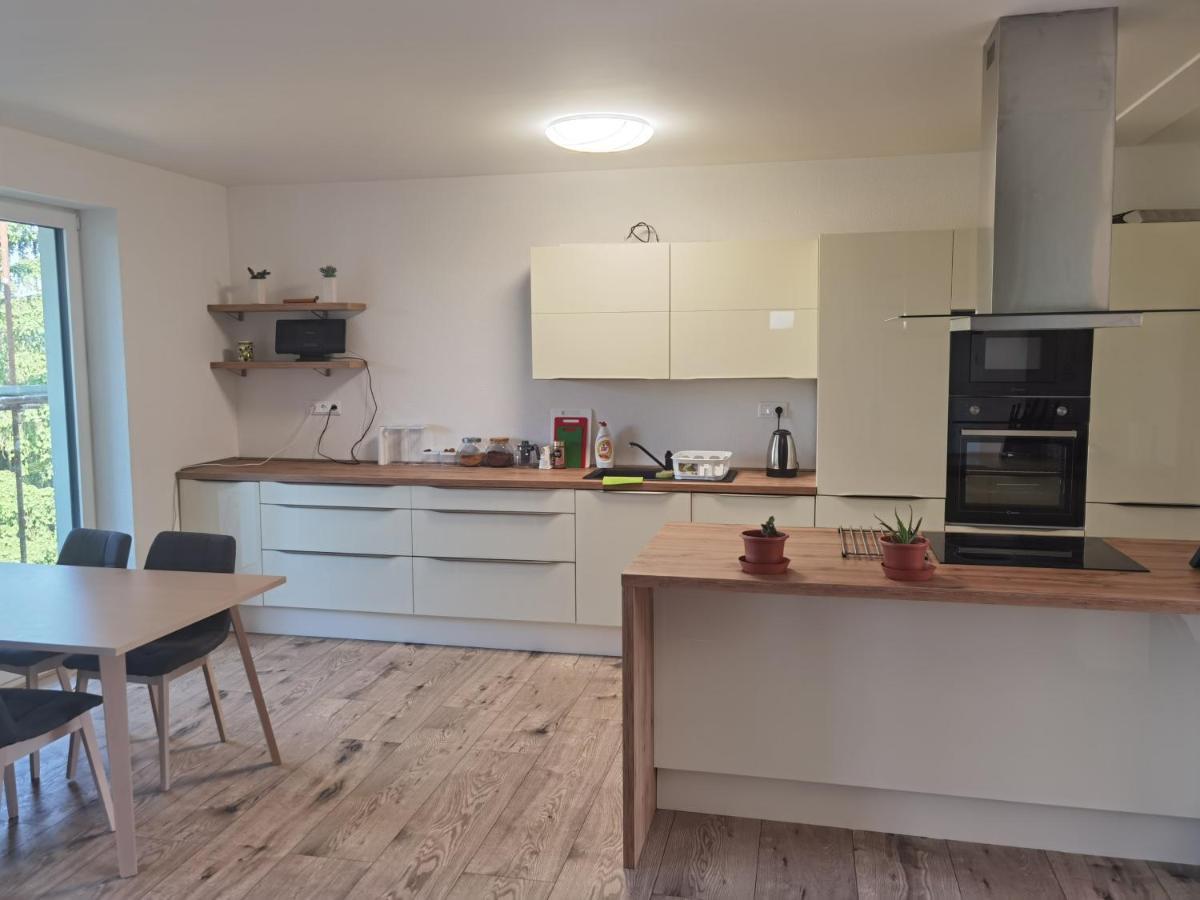 Ferienwohnung Sunset House Piestany Cervena Veza Banka Exterior foto