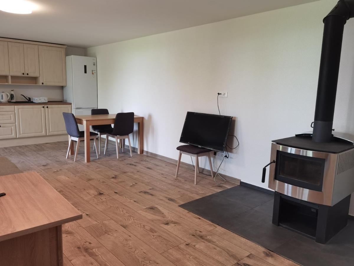 Ferienwohnung Sunset House Piestany Cervena Veza Banka Exterior foto